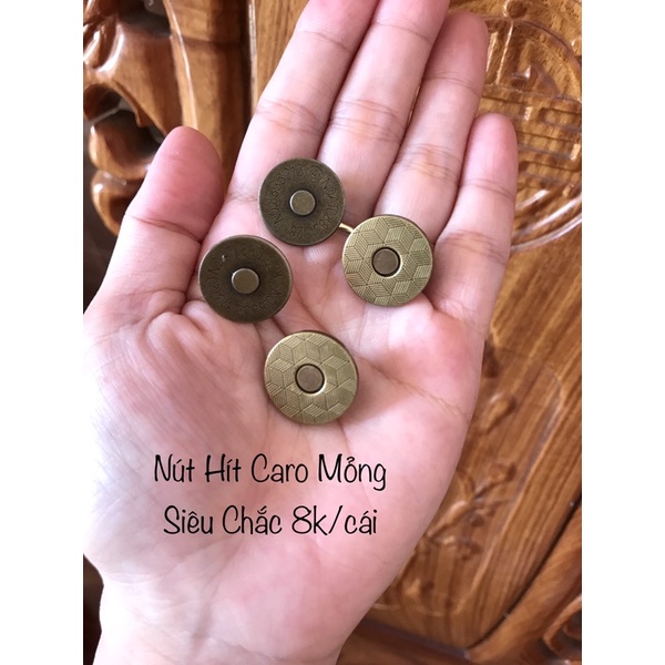 Nút Hít Khâu, Chân Ghim