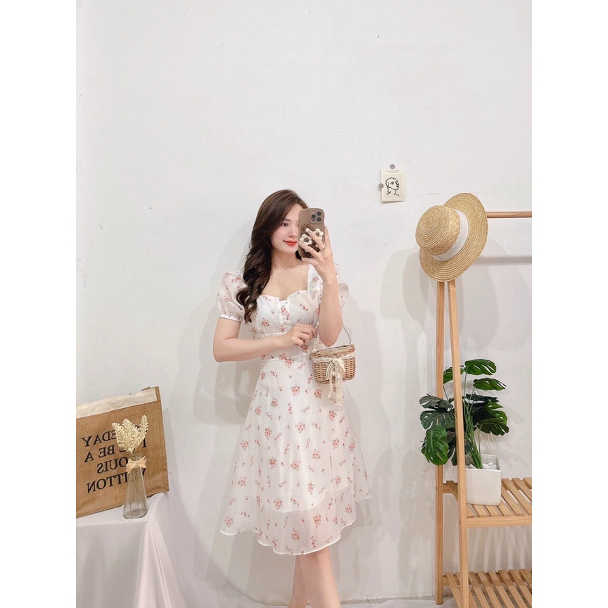 ĐẦM VÁY HOA LÁ CỔ VUÔNG - Hình Shop Chụp