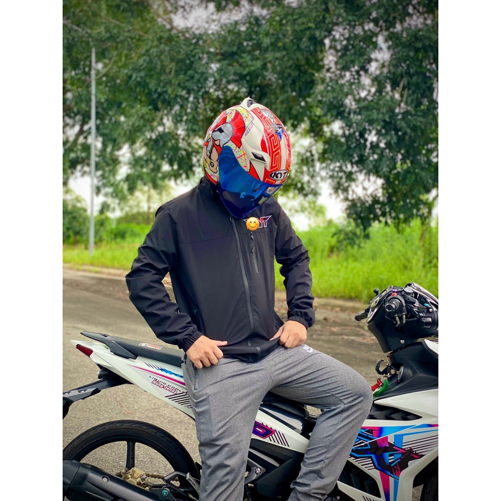 Áo khoác dù Ka Y Tê chống mưa nhẹ