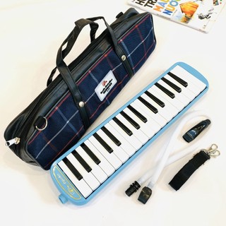 Kèn Melodica 32 phím đầy đủ phụ kiện kèm túi đựng đẹp mắt.