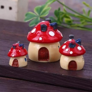 Charm nhà nấm lùn đỏ