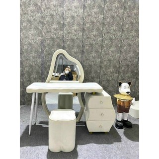 Bàn trang điểm cao cấp