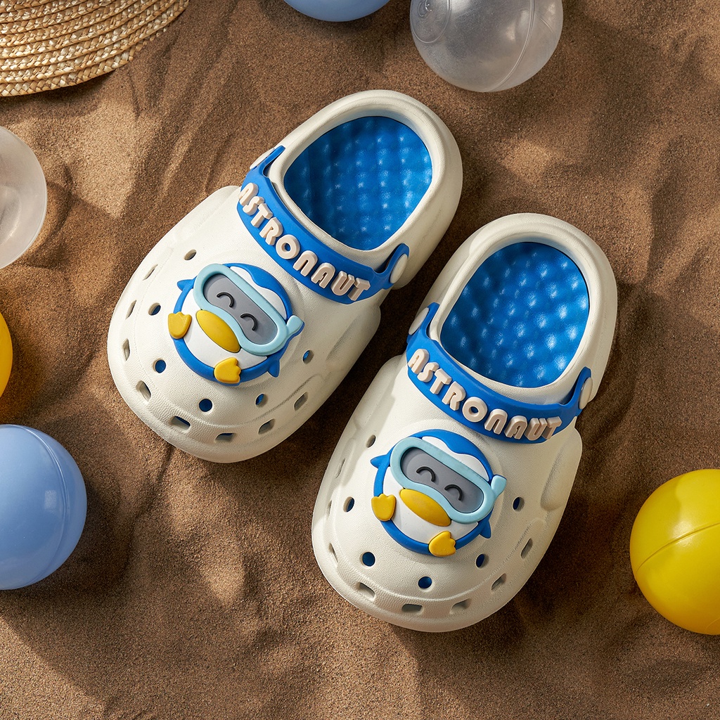 Dép crocs CHEERFUL MARIO chống trượt thiết kế hoạt hình thời trang mùa hè đi biển dành cho bé gái