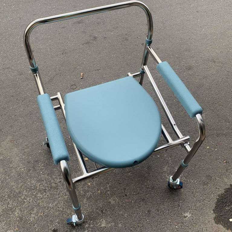 Ghế Bô Có Bánh Xe T8 GB01 Dúng cho người tai biến,tai nạn không đi lai được,