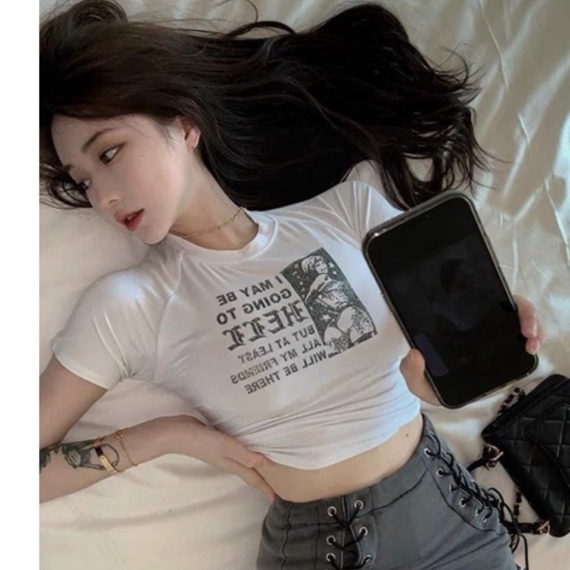 Áo croptop ôm body tay ngắn in hình cô gái Sexy chất thun lạnh cá tính