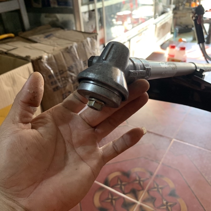 MÁY CẮT CỎ MITSUBISHI TUE26 CHÍNH HÃNG NHẬT BÃI GIÁ SỈ