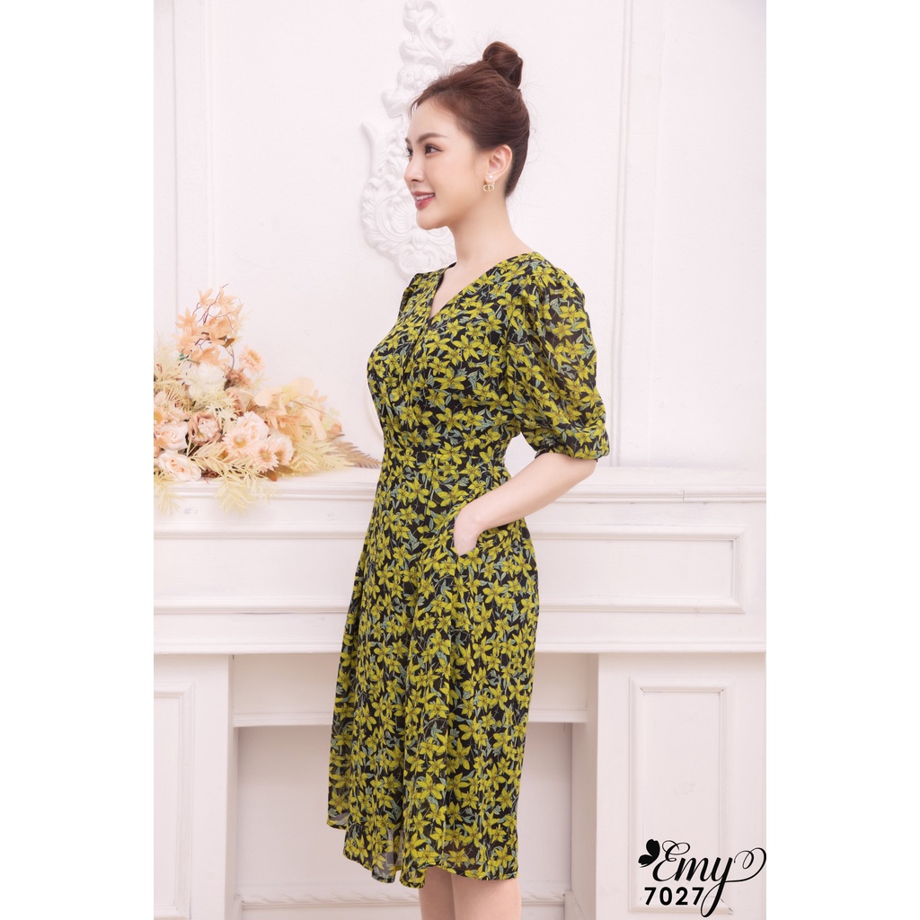 Đầm EMY EM7027 Xoè Cổ Đắp