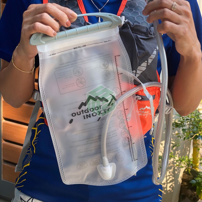 Túi Nước Chạy Bộ Leo Núi Đạp Xe Trekking Trail Có Vòi Hút Tiện Dụng Bình Nước Tập Luyện Thể Thao 1L 1.5L 2L Inoxto