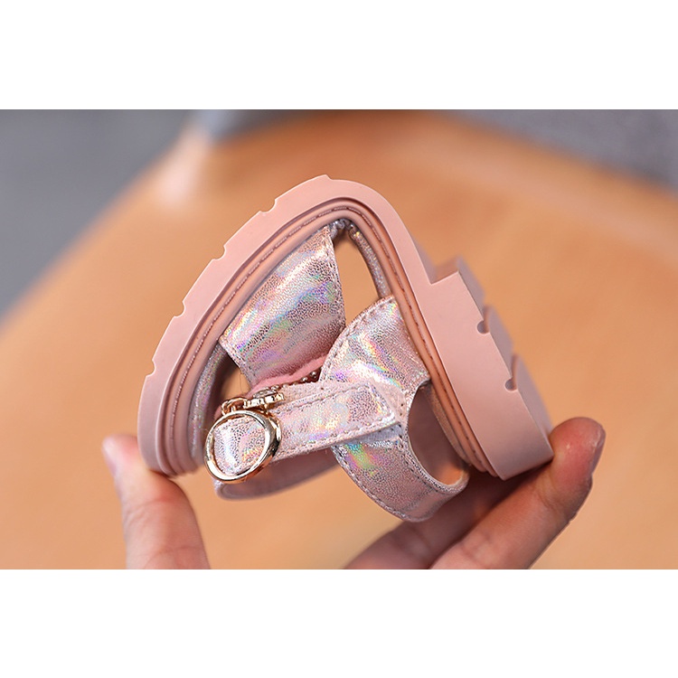 Giày sandal cho bé gái - giày đi học bé gái đèn led nhấp nháy size cho bé 14 -16cm dao động bé 2 - 4 tuổi