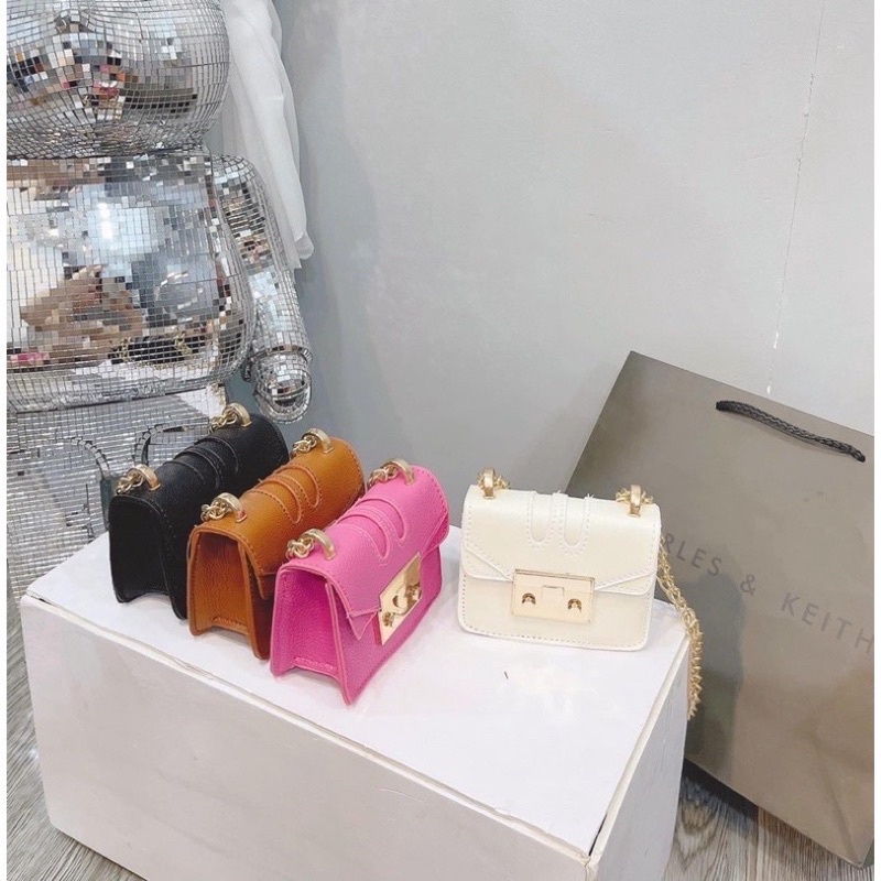 Túi đeo chéo đeo vai nữ mini khoá vuông 2 núm hot hit