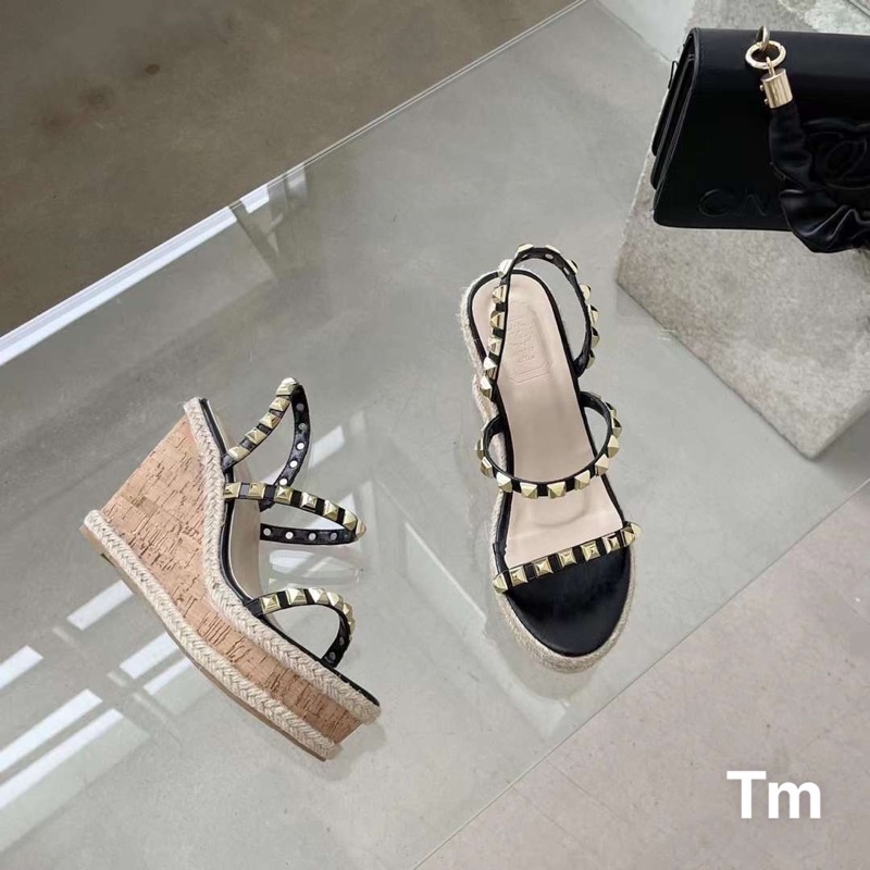 Xuồng viền đinh đế nhẹ