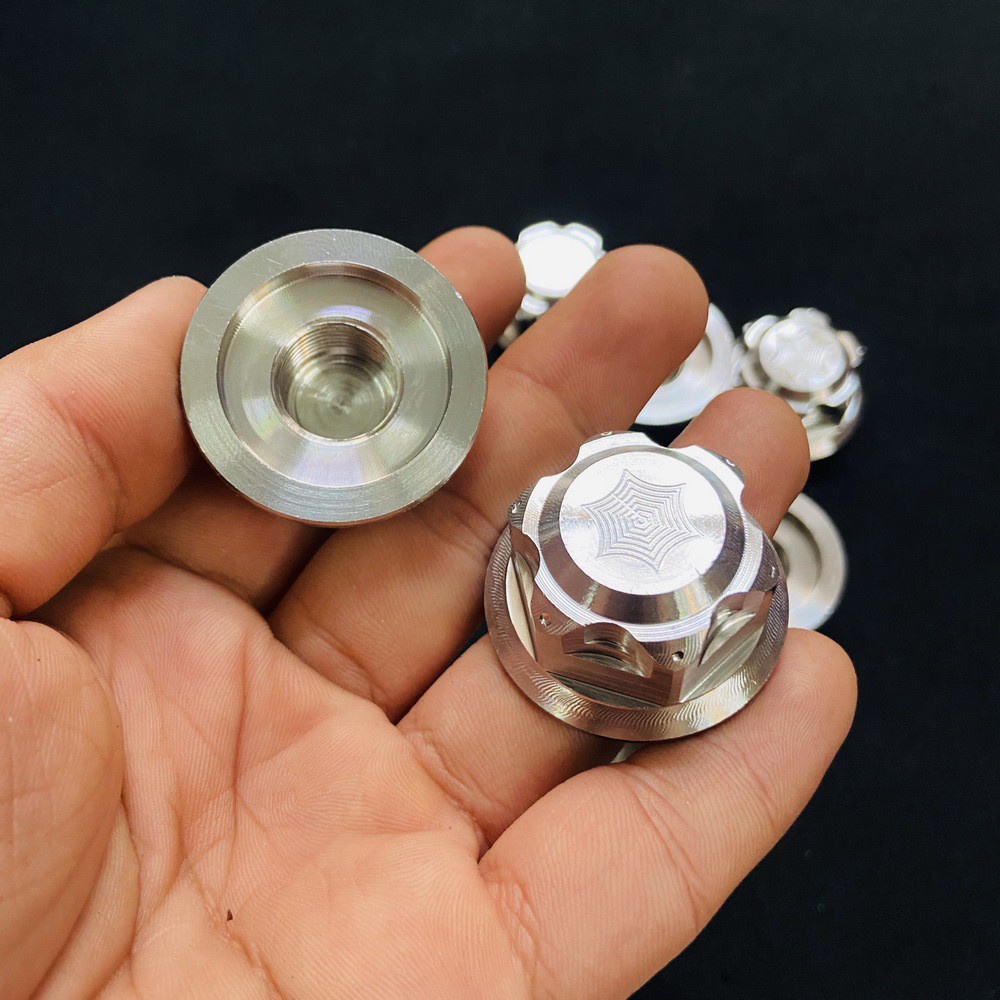 Tán Chụp Cốt Bánh Sau Salaya Cho Xe Tay Ga Vario, Airblade, Vision, Click - Chất Liệu INOX