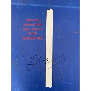 Đảo/vẫy mitshubishi láng dẹp R 2005