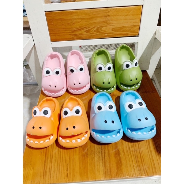 Dép quai ngang Hà mã há miệng cho bé siêu cute
