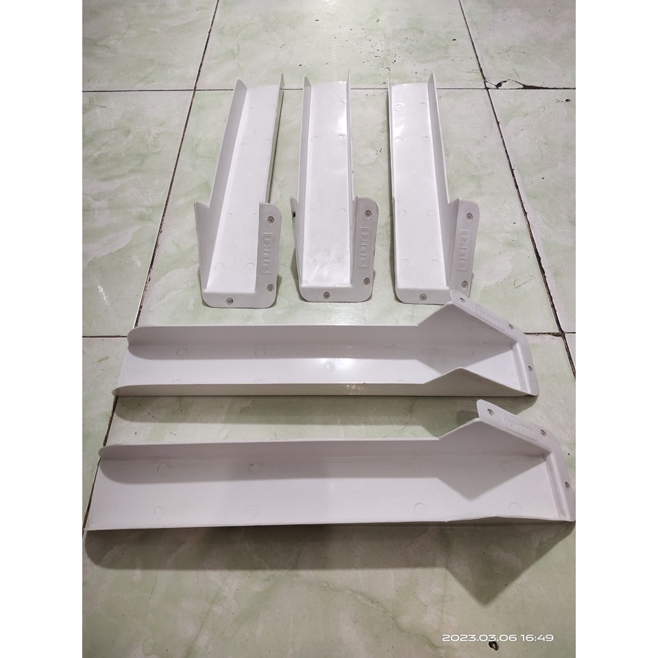 Máng xả vải thừa máy vắt sổ