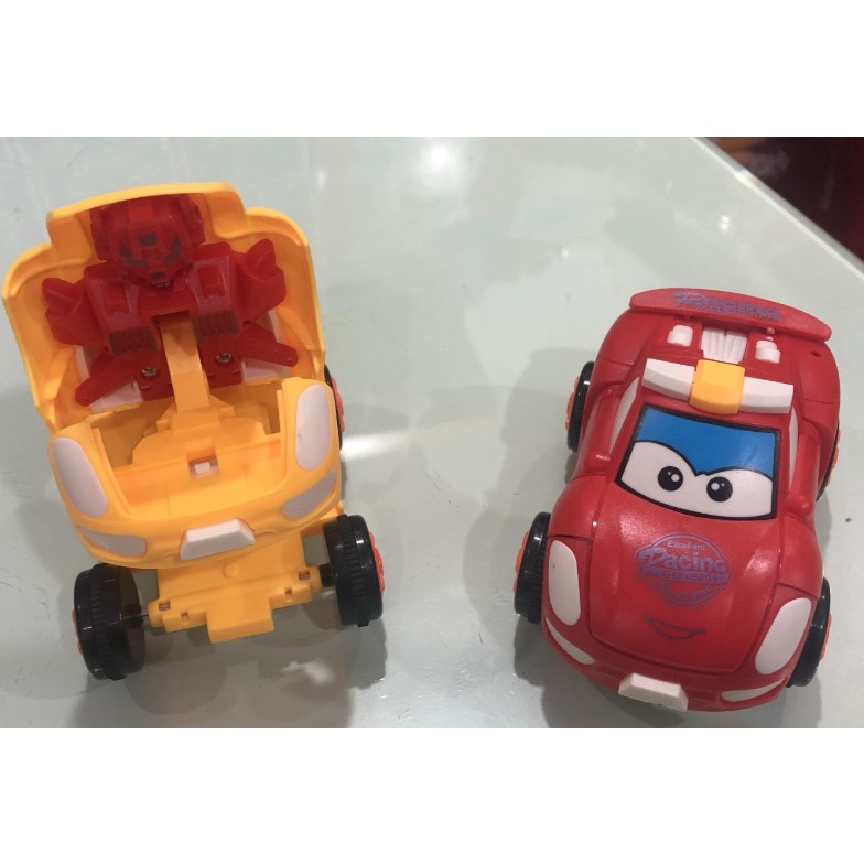 Đồ chơi Ô tô biến hình Robot nhiều màu sắc cho các bé