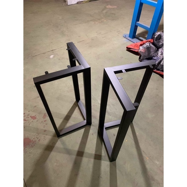 Chân bàn sắt thanh lý