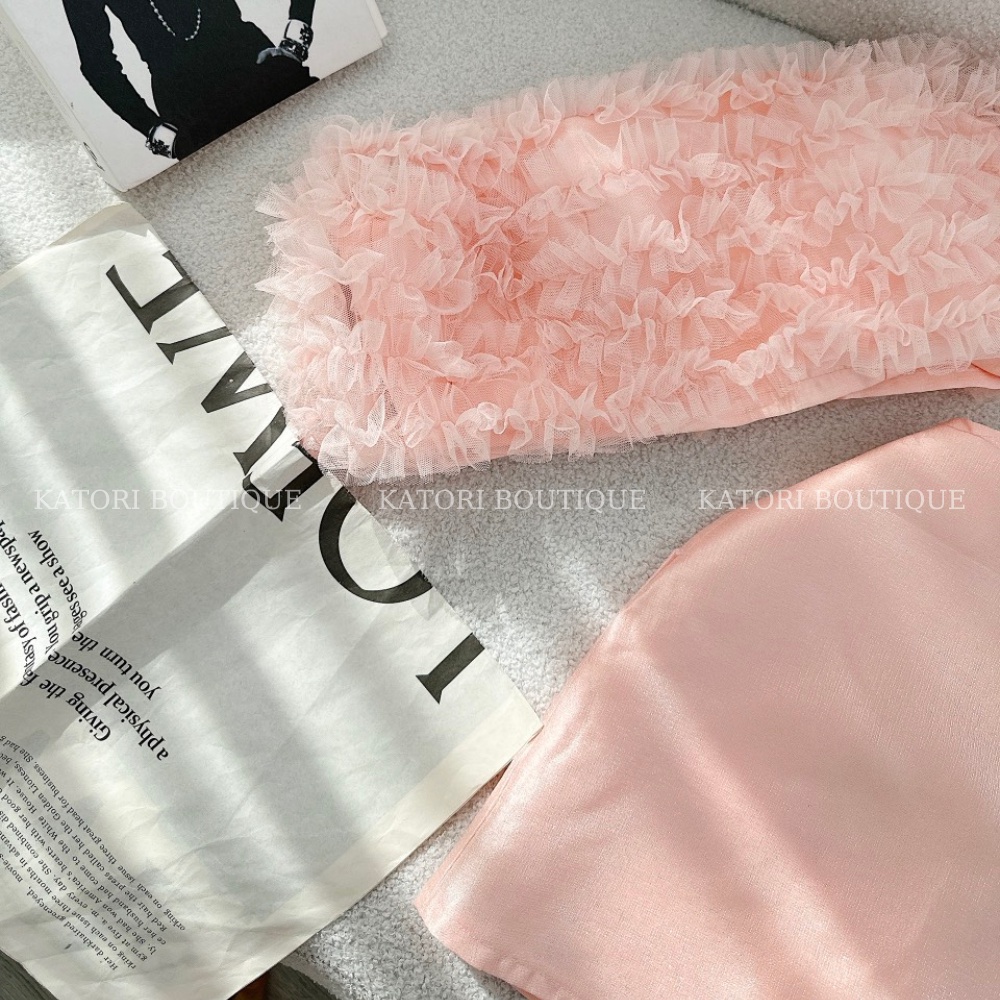 Set Crop Hồng Lông Vũ + Chân Váy