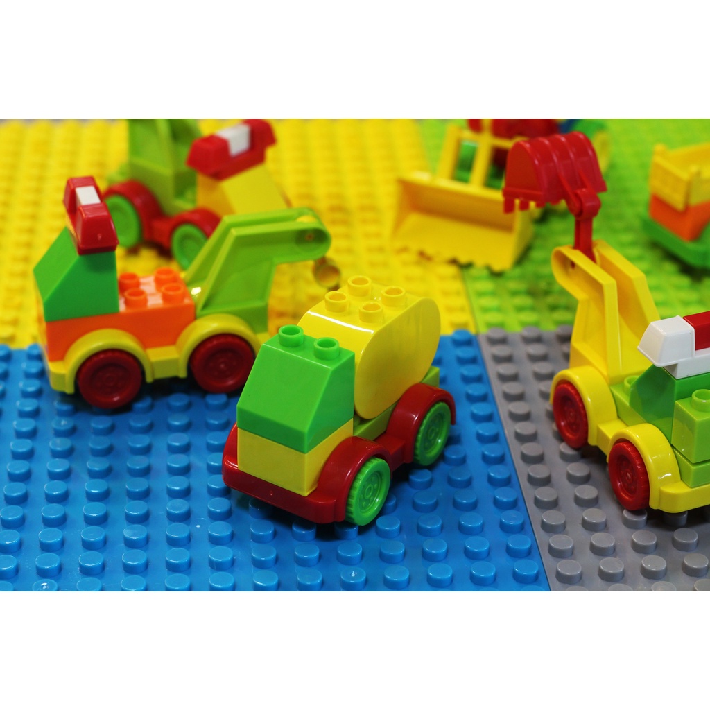 Bộ lắp ghép cân kí  xe công trình - Robot Siêu nhân Vinakidstoys size LEGO DUPLO