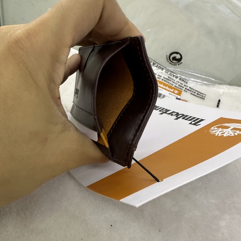 Ví da mini kẹp tiền ATM card Timberland chính hãng Mỹ