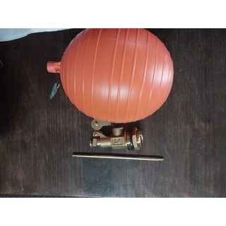 1 cái van phao cơ phi 34