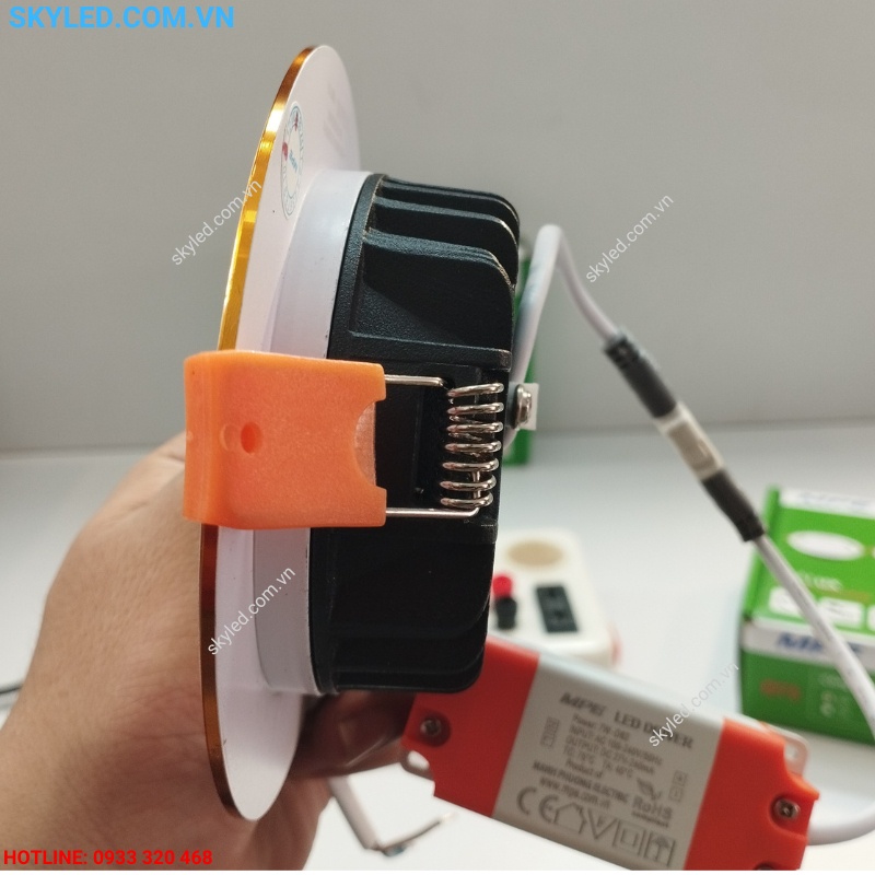 Đèn Led Downlight Viền Vàng MPE 5W-7W-9W-12W