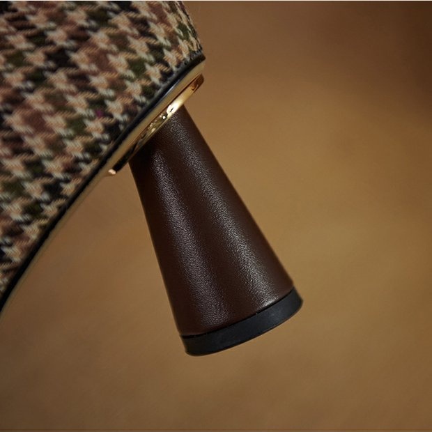 Giày Cao Gót Mũi Nhọn Họa Tiết Sọc Caro Phong Cách Retro