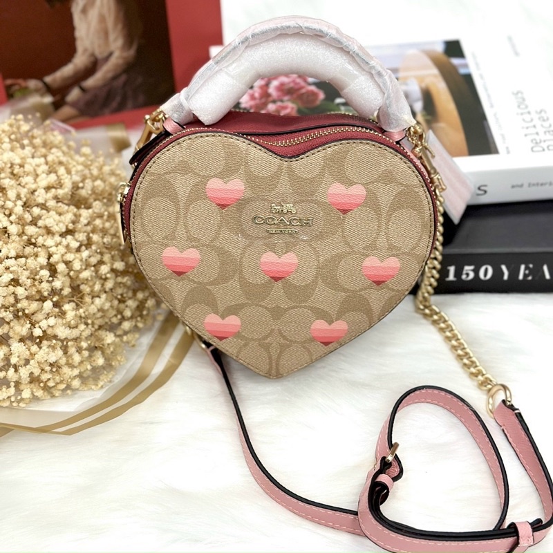 Túi Coach Heart