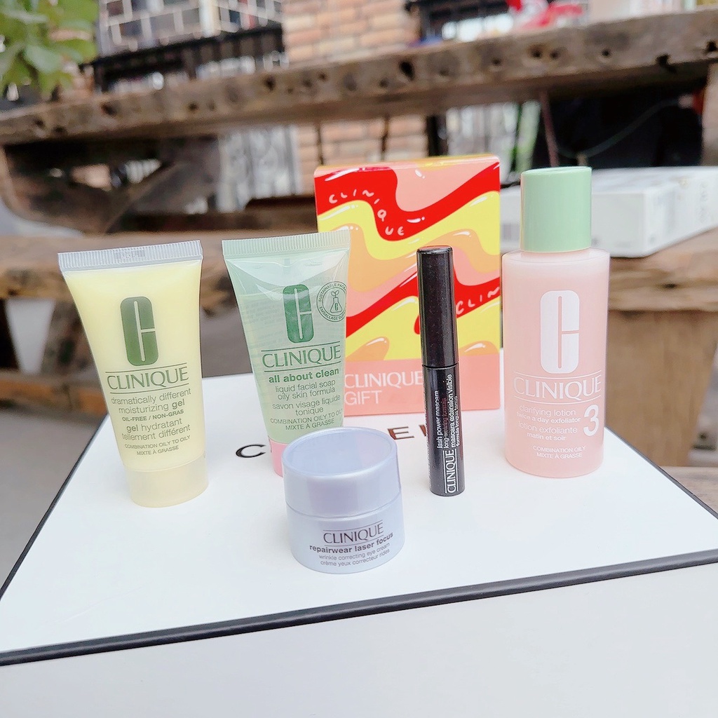 Set mỹ phẩm mini Clinique 5 món