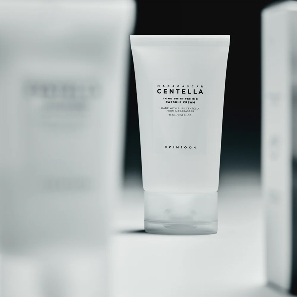 Kem Dưỡng Trắng, Mờ Thâm Và Làm Đều Màu Da Skin1004 Madagascar Centella Tone Brightening Capsule Cream 75ml