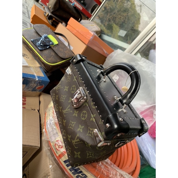 Mĩm mĩm túi xách xiêu cấp