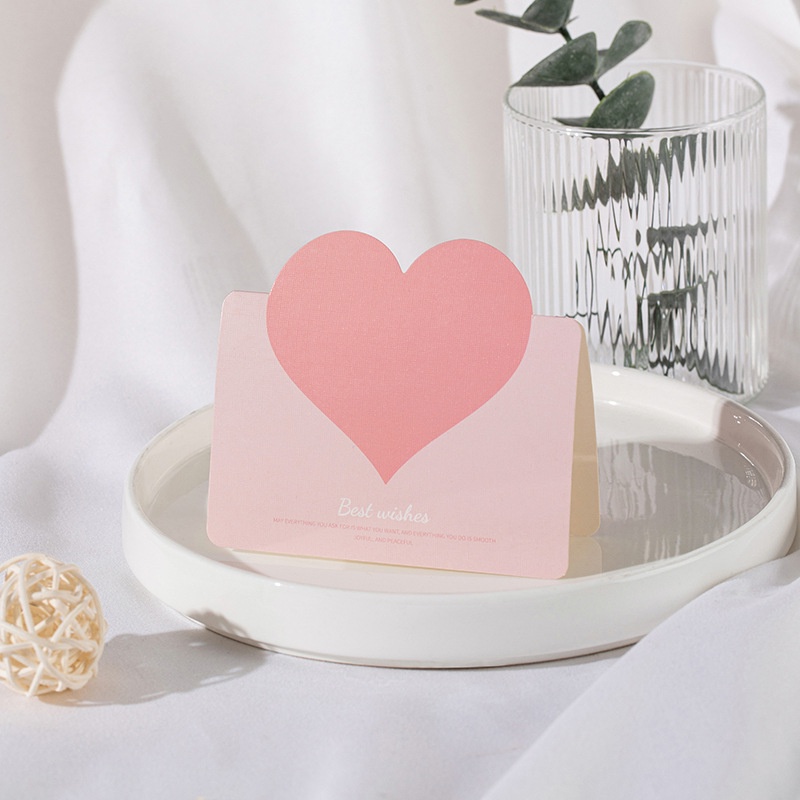 Thiệp quà tặng in hình đáng yêu mẫu trái tim