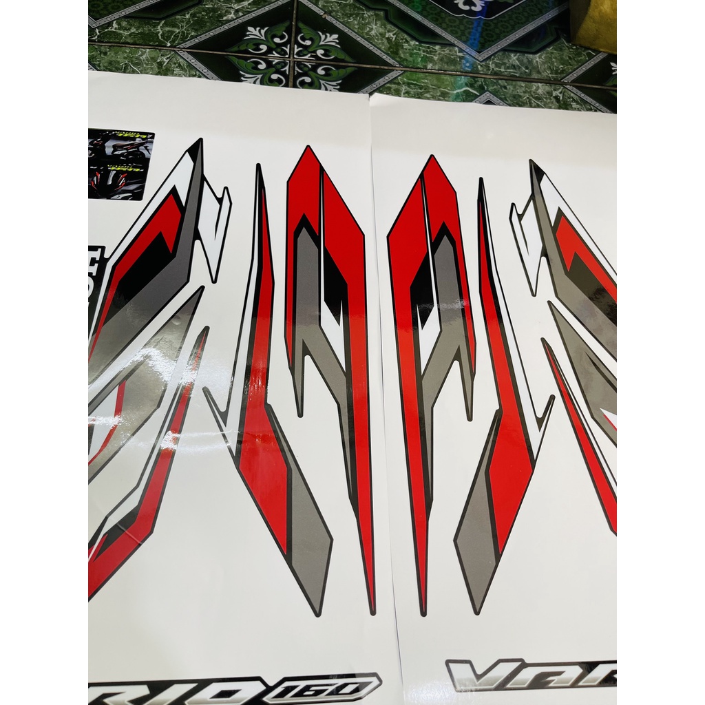 Tem rời Vario 160 - mẫu mới 2023 chỉ đỏ trắng cho xe đen