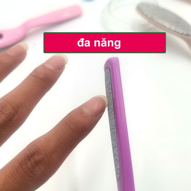 Dụng cụ chà gót chân bằng thép