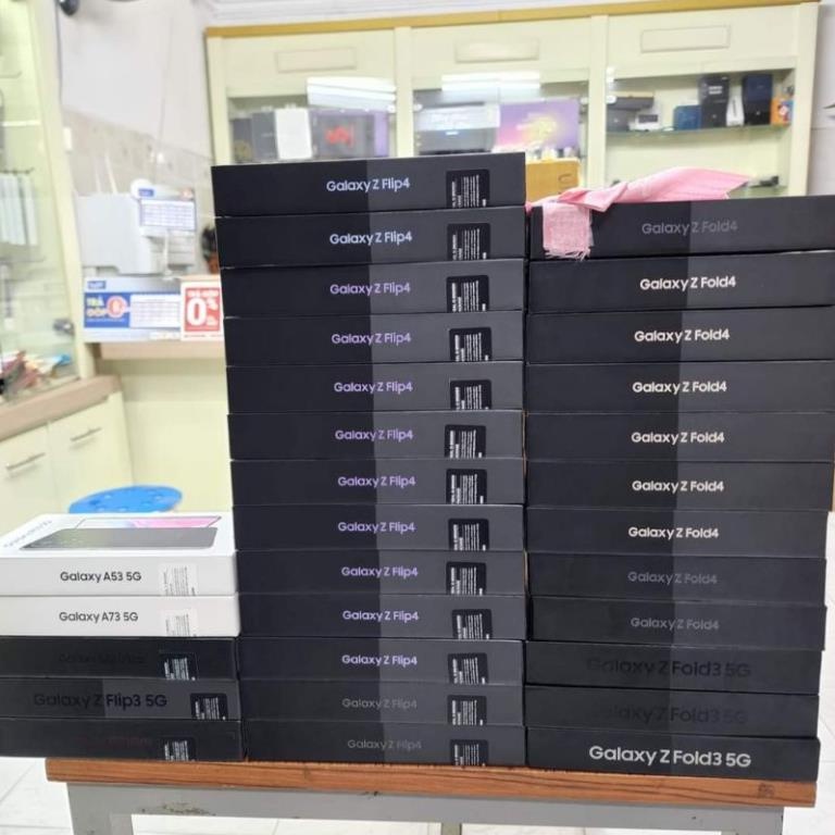 Điện thoại Samsung Galaxy Z Fold4 256GB  - Bảo Hành 12 Tháng