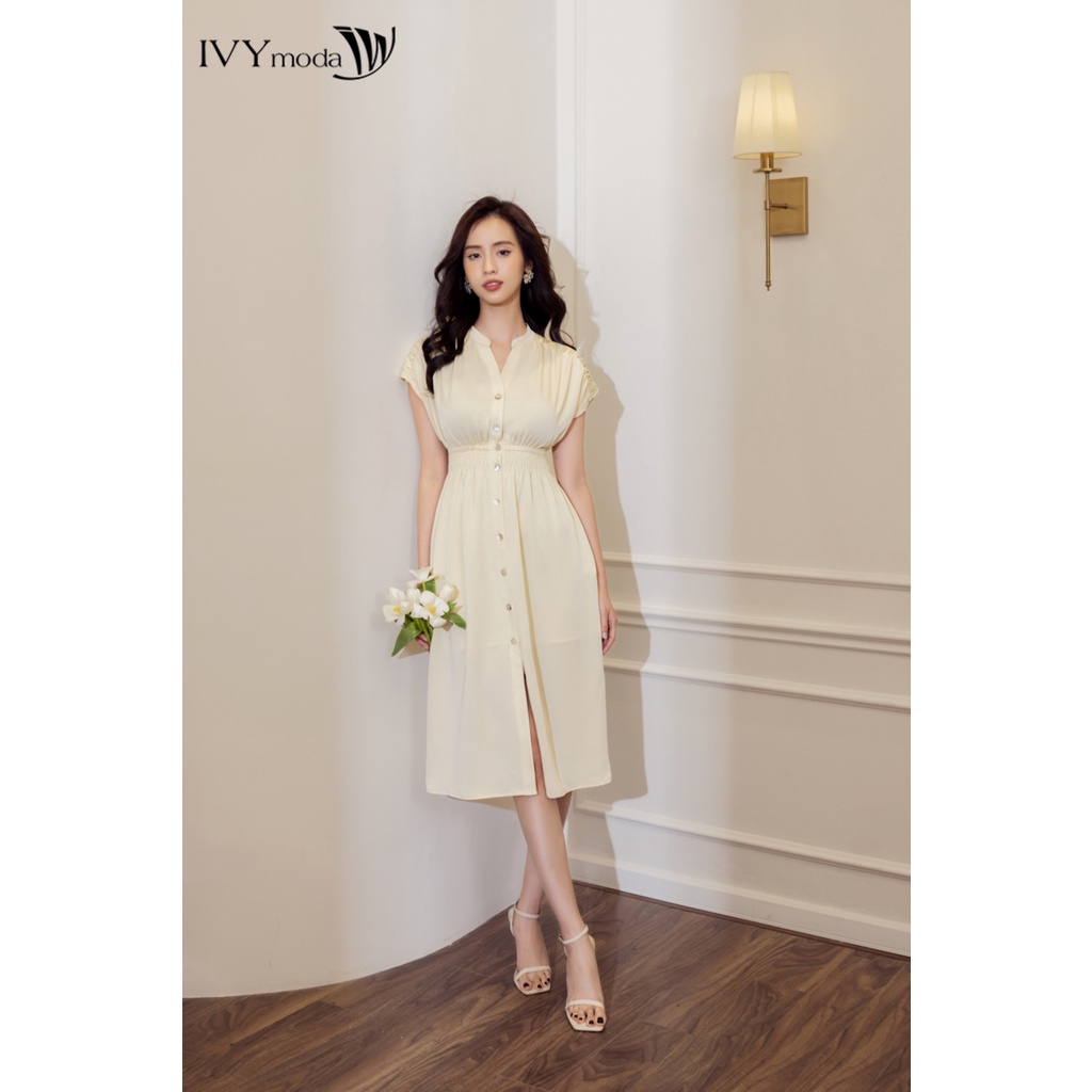 Đầm lụa xòe phối khuy nữ IVY moda MS 48M8256