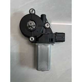 Mô tơ lên xuống kính trước lái Mitsubishi Expander, Attrage