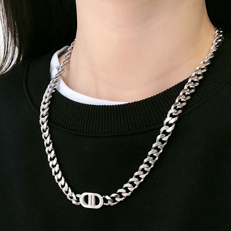 Dây chuyền titan nam nữ dạng ngắn, mặt dây hình 2 chữ D L9.3