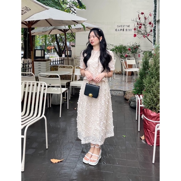 Set áo croptop ngắn tay kèm chân váy