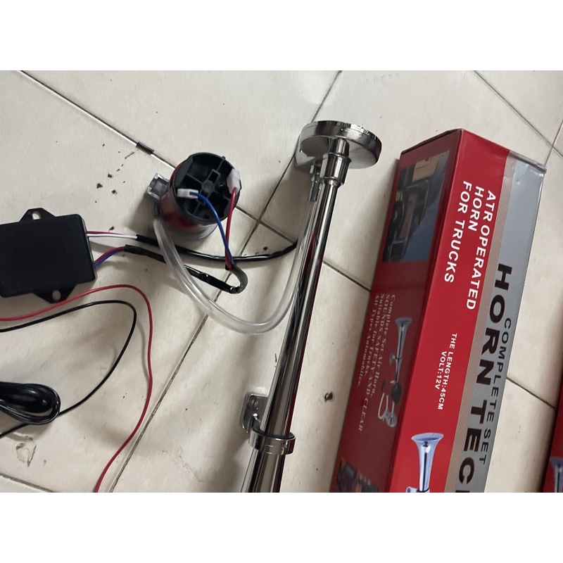 Còi điện sinh hơi 1 loa âm thanh khủng công suất 12V - 24V . Còi điện ô tô, xe máy, xe hơi, xe tải