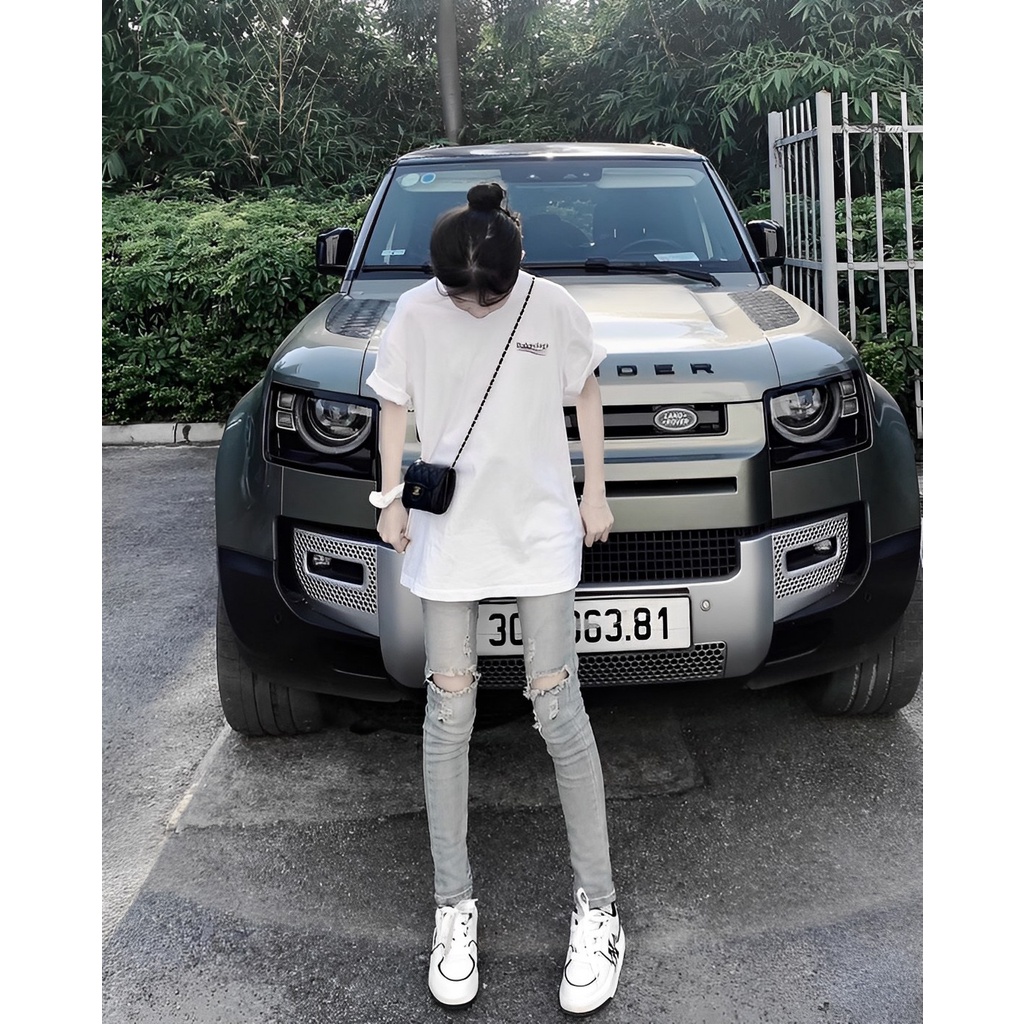 Quần jean Nữ Rách Gối 2 bên Girl Phố Màu Xanh Khói KYLEN đã wash màu và phủ dơ tạo màu chuẩn chất chân của dày dặn bôvải
