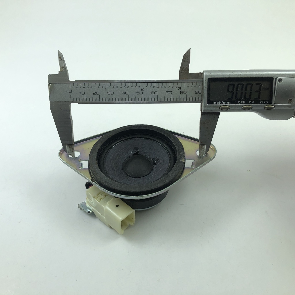 Loa center xe Toyota Land Cruiser 8ohm 9w 2.5″ có tụ phân tần