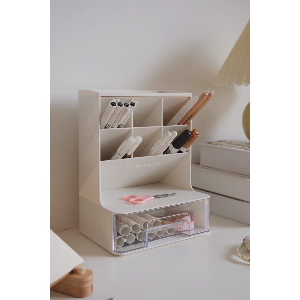 Kệ cắm bút nghiêng để bàn có ngăn kéo