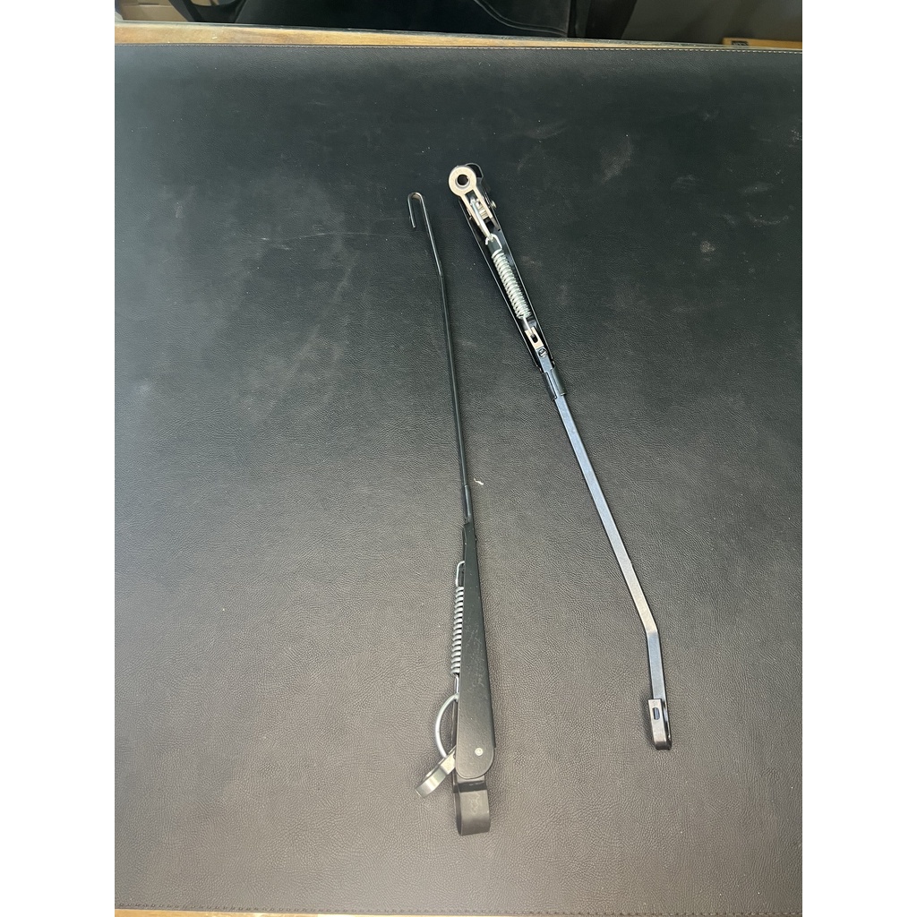Cần gạt mưa 40cm lỗ nhỏ phi 7