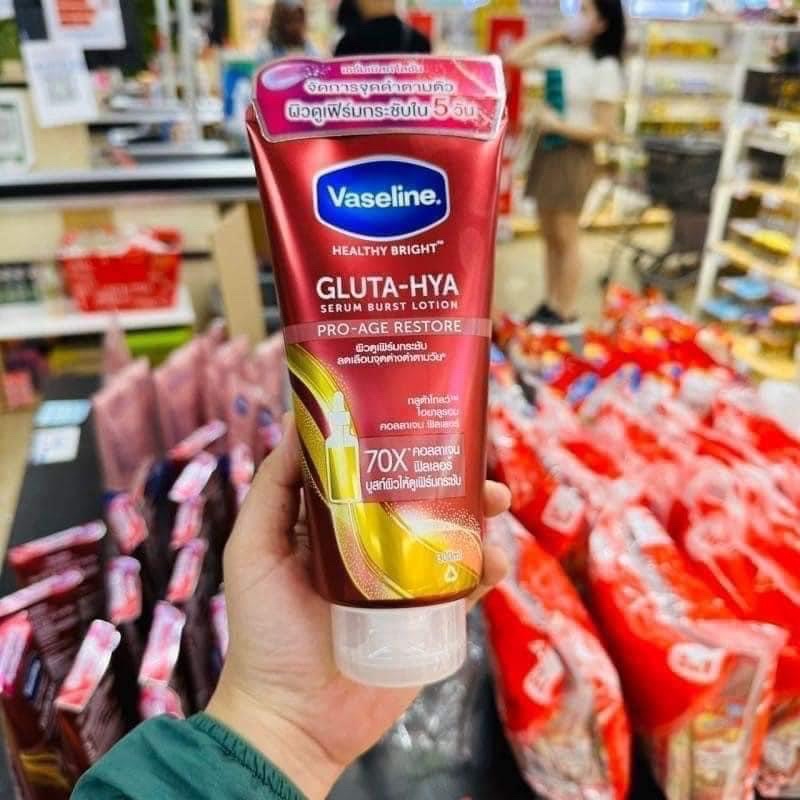 Sữa dưỡng thể Siêu Trắng 70x Collagen Vaseline Gluta Hya Pro Age Restore 70X Trắng Da Chống Lão Hóa