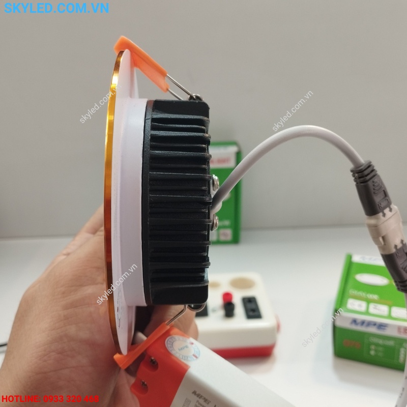 Đèn Led Downlight Viền Vàng MPE 5W-7W-9W-12W