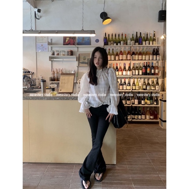 NANASTORY•ÁO KIỂU CỔ NHÚN MÀU TRẮNG TAY BÈO CHO NỮ