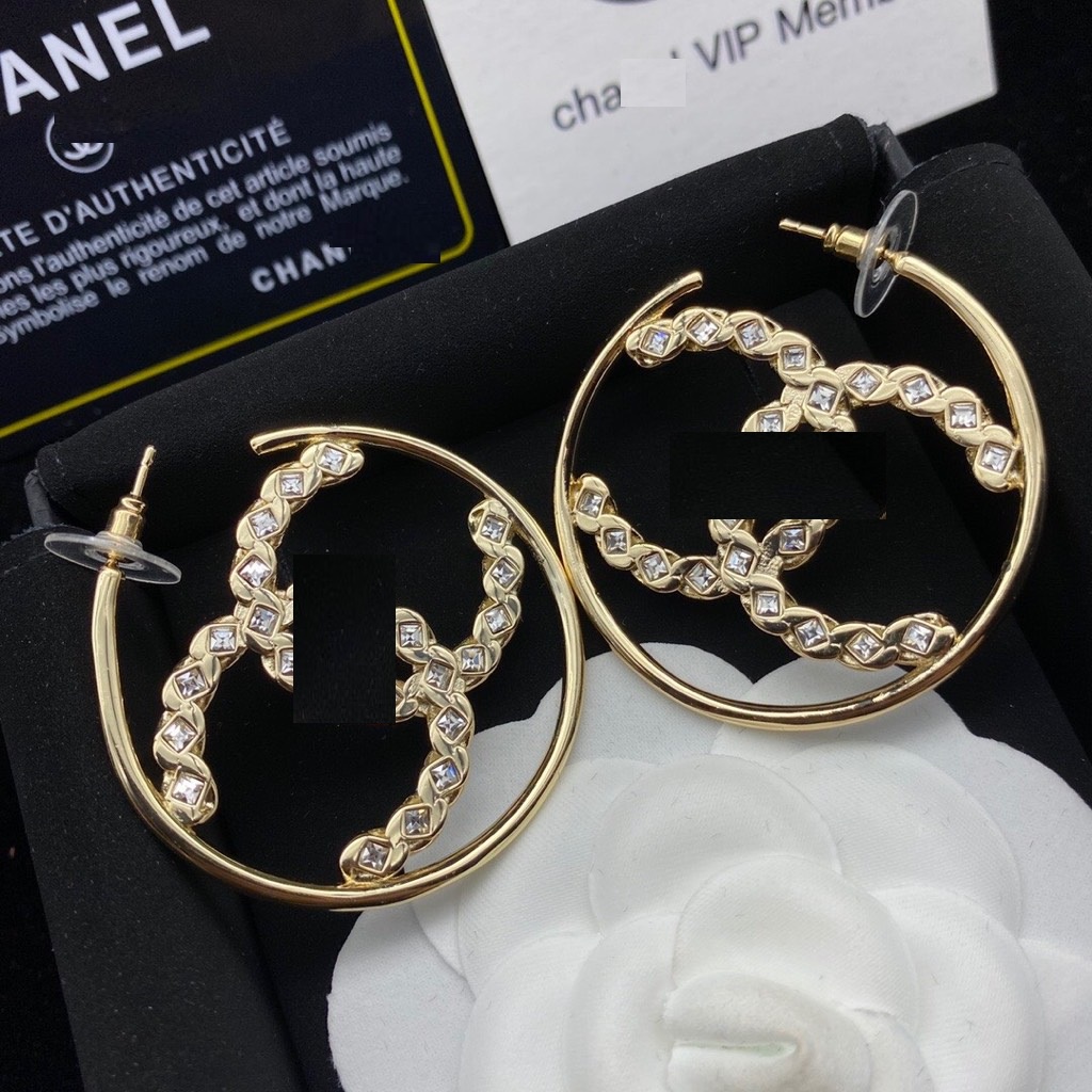 Khuyên tai Hiệu Siêu Cấp new có dập logo sắc nét