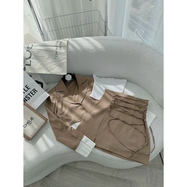 set 3 món : vest nâu + áo 2 dây trắng + chân váy đan dây