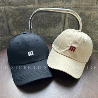 Nón lưỡi trai phong cách basic unisex chữ thêu M
